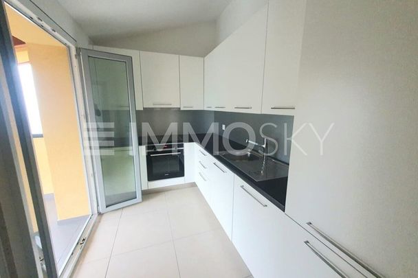 Elegante appartamento con balcone panoramico - Photo 1