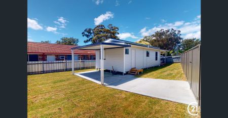 Charming 2-Bedroom Cottage in Prime Lemon Tree Passage Location - Photo 2