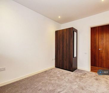2 bedroom flat to rent - Photo 6