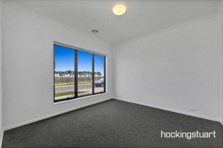 53 Satinwood Crescent, Donnybrook. - Photo 4