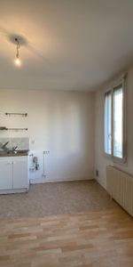 Location Appartement 1 pièce 23m² - Photo 3