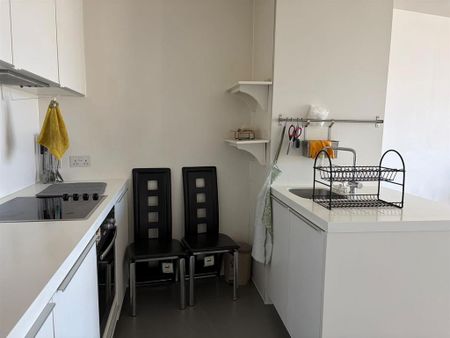 1 bedroom apartment to rent - Photo 4