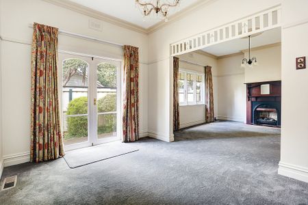 TIMELESS STYLE, MINIMAL MAINTENANCE - Photo 5