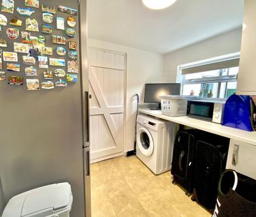 3 bedroom terraced house to rent - Photo 3