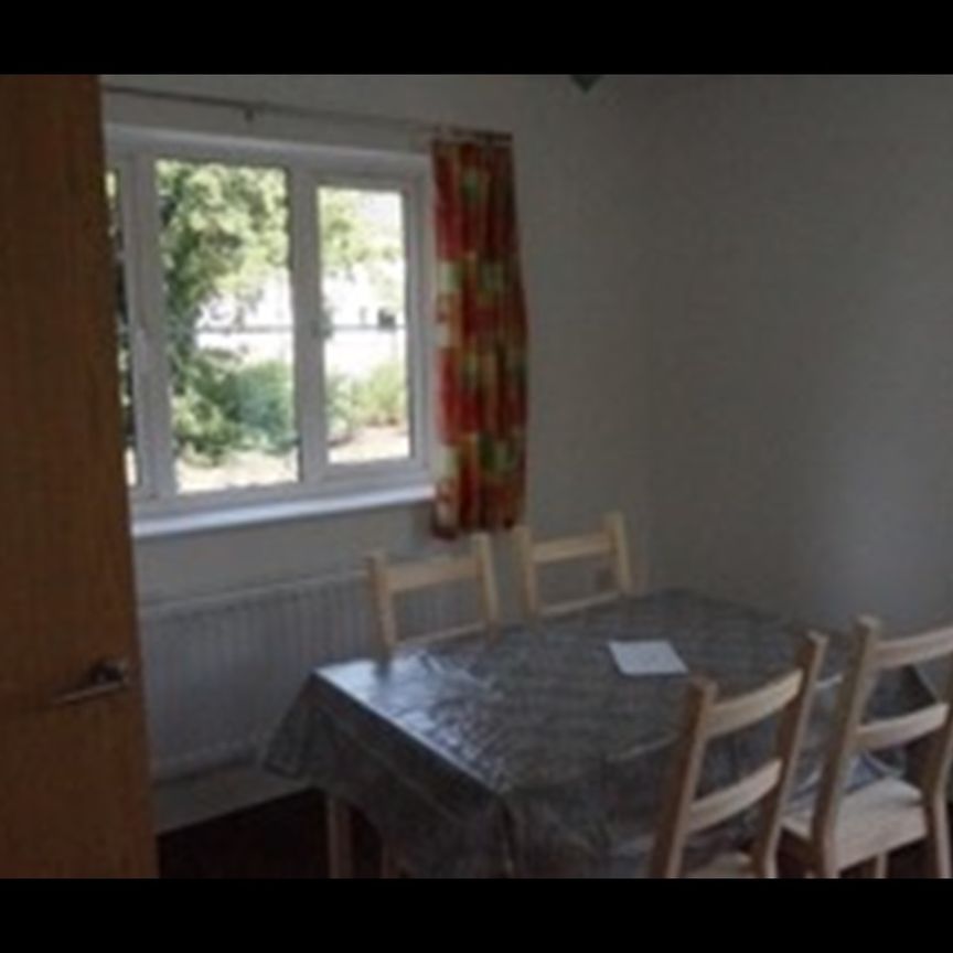 Room in a Shared House, Oxleigh Way, BS34 - Photo 1