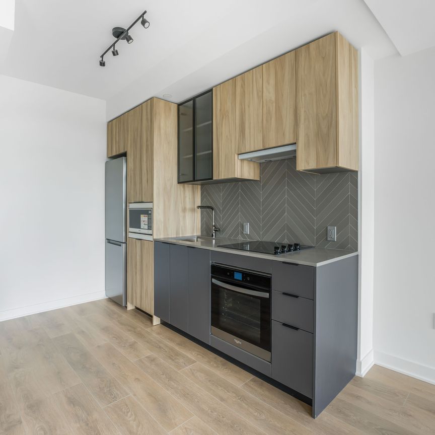 For Lease - 1037 The Queensway N/A Unit# 308, Toronto, Ontario - Photo 1