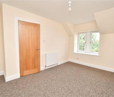 3 bedroom detached house to rent - Photo 3