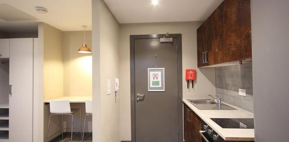 1 bedroom flat to rent - Photo 2