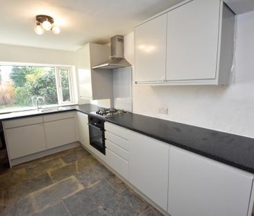 3 bedroom terraced house to rent - Photo 2