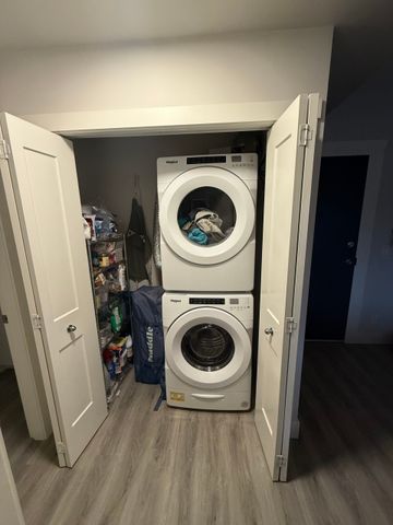 Pet Friendly at SoHo Kelowna! - Photo 2