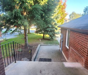 For Lease - 2545 Addingham Crescent, Oakville, Ontario - Photo 1