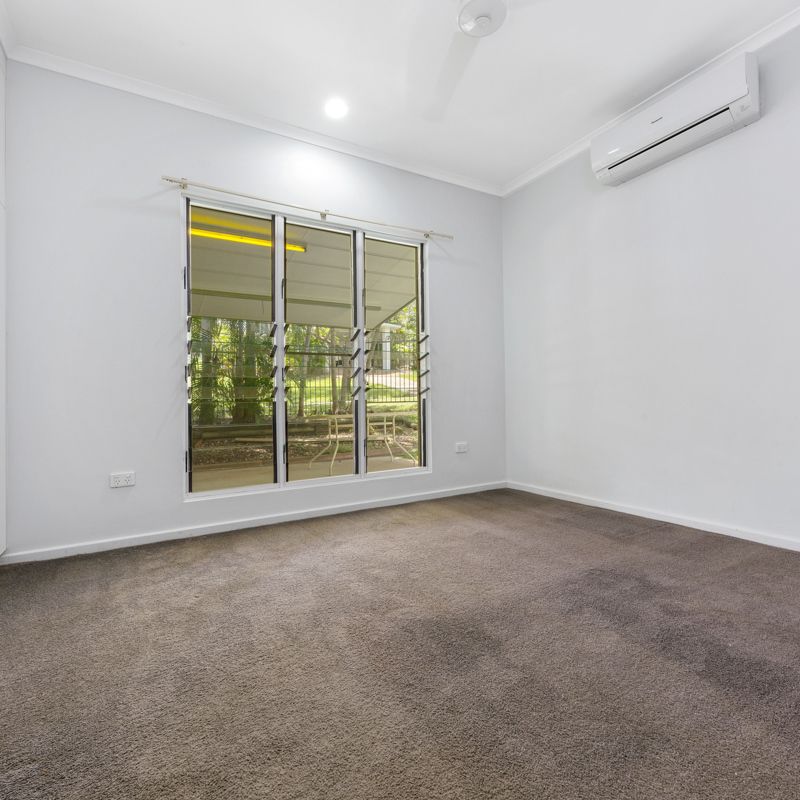 17 Emma Court - Photo 1