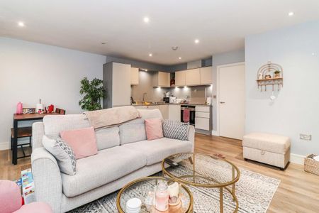 2 bedroom apartment to rent - Photo 4