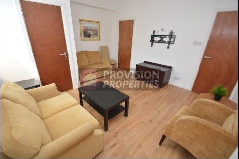 5 Bedroom Houses to Rent in Leeds - Photo 1