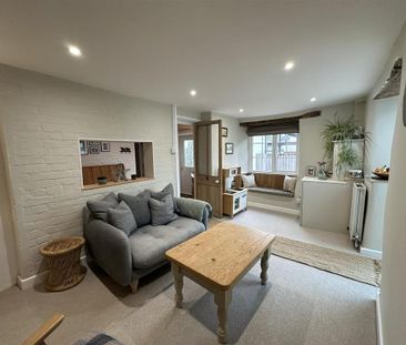 3 bedroom cottage to rent - Photo 2