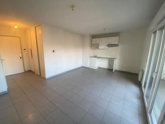 Location Appartement 2 pièces 44m² MARSEILLE 4ème - Photo 1