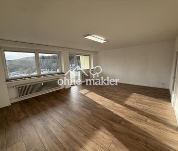 Sonnige 3ZKB im 2.OG mit Aufzug, EBK, renov., 2 Balkonen, Garage, n... - Foto 2