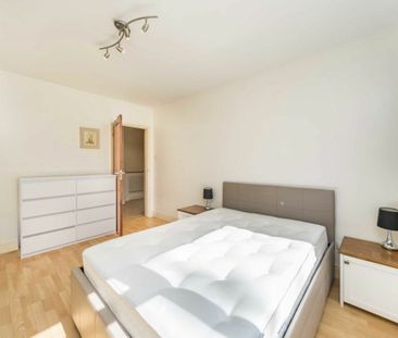 Holden Road, N12, London - Photo 1
