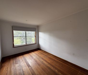 Three Bedroom Home - Photo 6