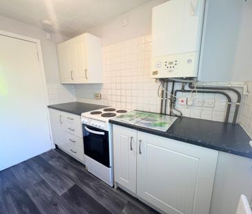 1 bedroom flat to rent - Photo 2