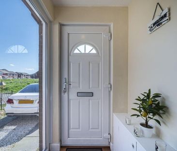 2 Bed End Terrace, Maukinfauld Court, G32 - Photo 4