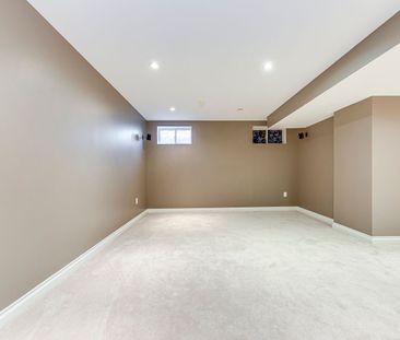 For Lease - 2457 Hilda Drive, Oakville, Ontario - Photo 2