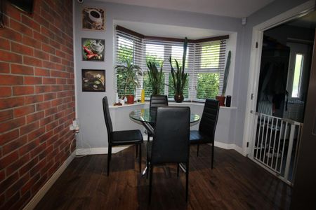 5 bedroom detached house to rent - Photo 4