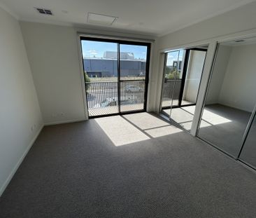 56 Elmhurst Avenue, Aintree VIC, Belconnen - Photo 1