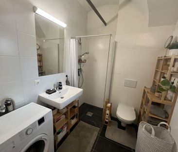 Wunderschöne – 2-Zimmer-Wohnung mit Terrasse und Eigengarten in seh... - Foto 5