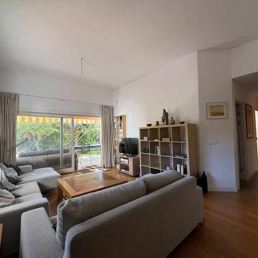 Apartamento planta baja en alquiler en Estepona - Photo 1