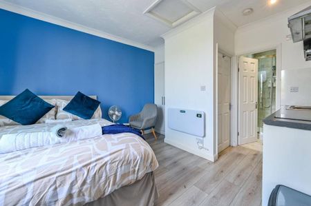 Studio to rent - Photo 5