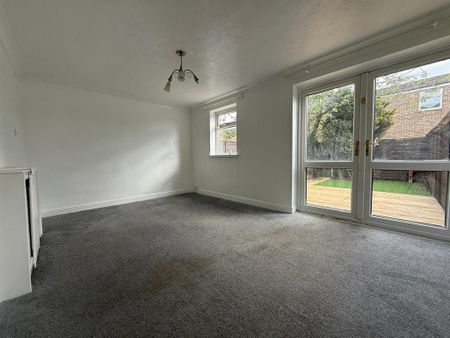 3 bedroom terraced house to rent - Photo 4