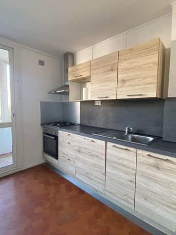 Location Appartement 3 pièces 78m² ST BRIEUC 22000 - Photo 3