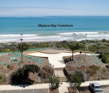 Discover Your Dream Beachside Retreat - Photo 1