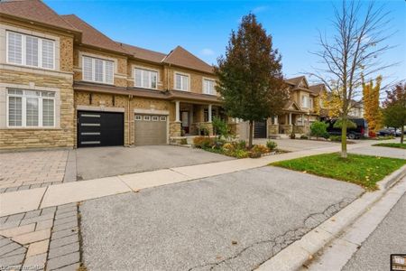 For Lease - 23 Sedgewick Place, Vaughan, Ontario - Photo 3