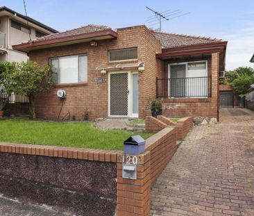 Three bedroom home - Photo 6