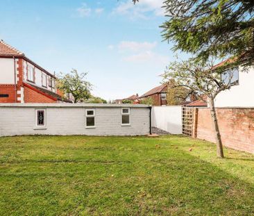 3 bedroom detached house to rent - Photo 2