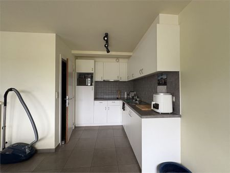 Lichtrijk appartement met 2 slaapkamers - Photo 2