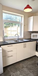 Quiet Professional Home Near Gloucester Road - Photo 4