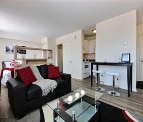 1 room apartment of 45m² in Quebec - Photo 1