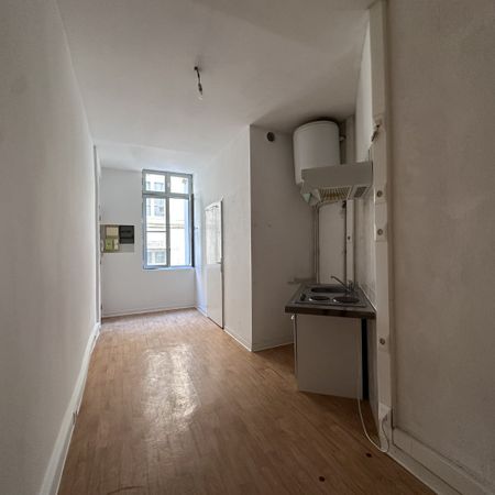 Location Appartement 2 pièces 49m² MONTPELLIER 34000 - Photo 4