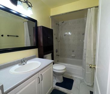 For Lease - 37 Wilmont Court, Brampton, Ontario - Photo 3