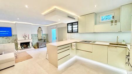 Casa adosada de alquiler en Guadalmina Baja - Photo 4