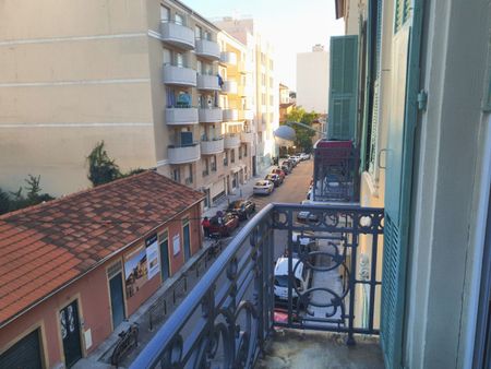 RIQUIER / CHABRIER: T2 meuble 31m²+ balcon - Photo 5