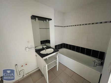 Location Appartement 2 pièces 43m² BEUVRAGES 59192 - Photo 4