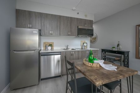 For Lease - 300 King Street Unit# STUDIO, London East, Ontario - Photo 4