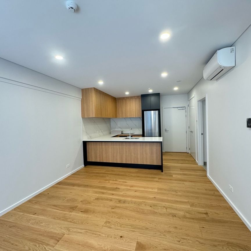 Brand New 2 Bedrooms With Court Yard & Car Park - Photo 1