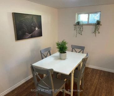 78 Longford Drive #Lower - Photo 2