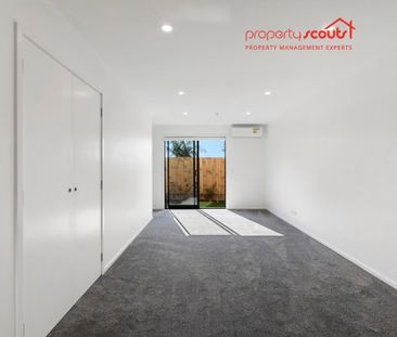 Modern & Low-Maintenance Townhouse in Sunnyvale - Photo 2