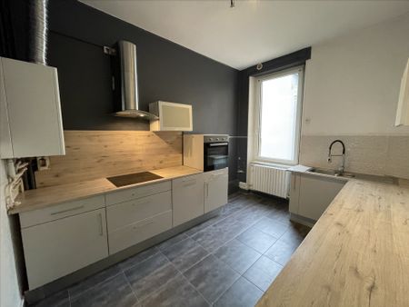 Location Appartement 3 pièces 94m² - Photo 2